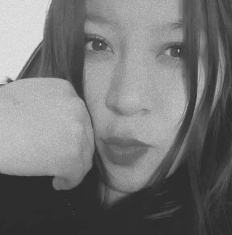 Sharon barcenas @sharonoficial1 cover picture