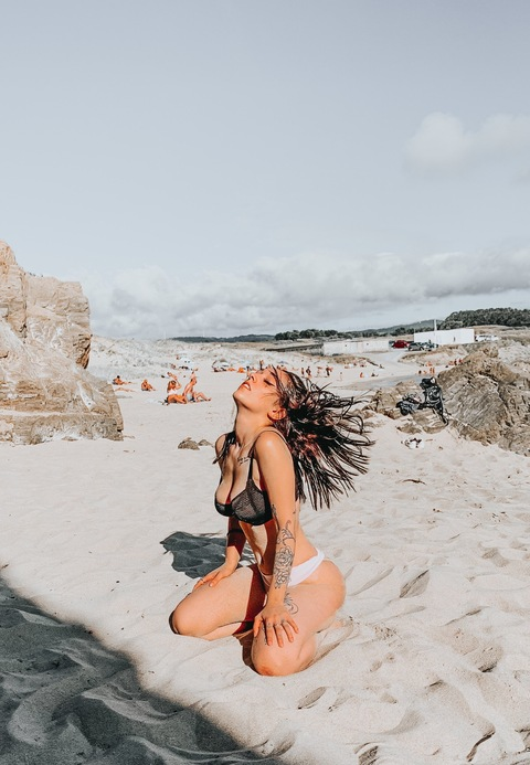 Sheilarosse @sheirosse cover picture