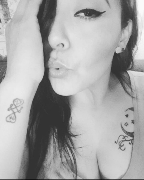 Only Shelbby @shelbby cover picture