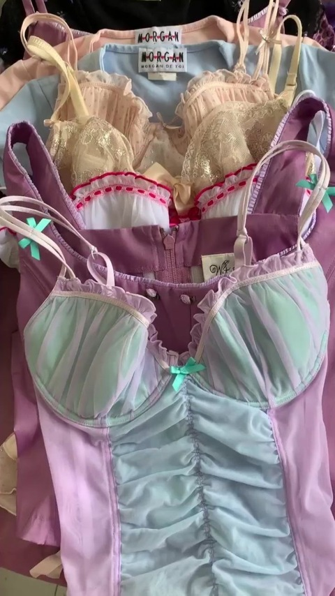 Skinny Lilly @skinnylilly cover picture