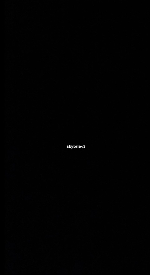 sky @skybrie cover picture