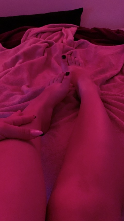 Sky @skysplacee cover picture