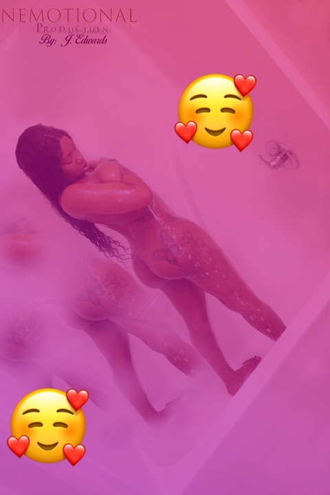💕THE 👑QUEEN 🅿️ @summerpeaaz cover picture