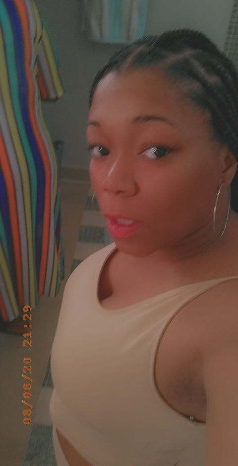 Tae @tayken cover picture