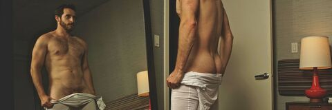 That Naked Nerd @thatnakednerd cover picture