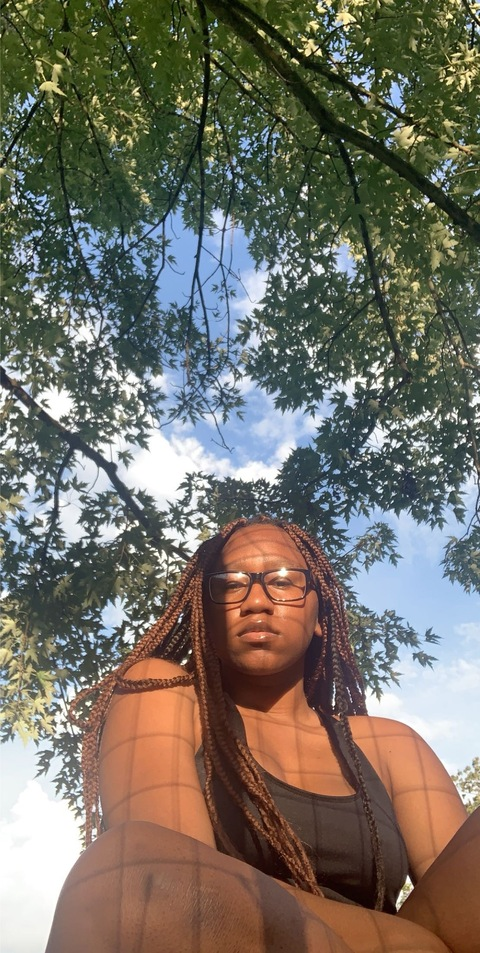 Sluttydaisy @thatslut cover picture