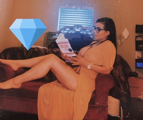 Giovanna Capri @thegiovanna_capri cover picture