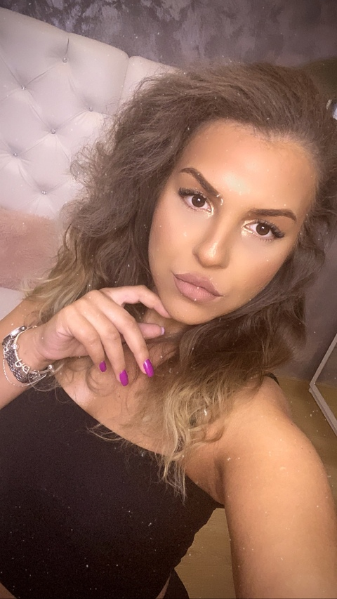 TiffanyTiff @tiffanytif cover picture