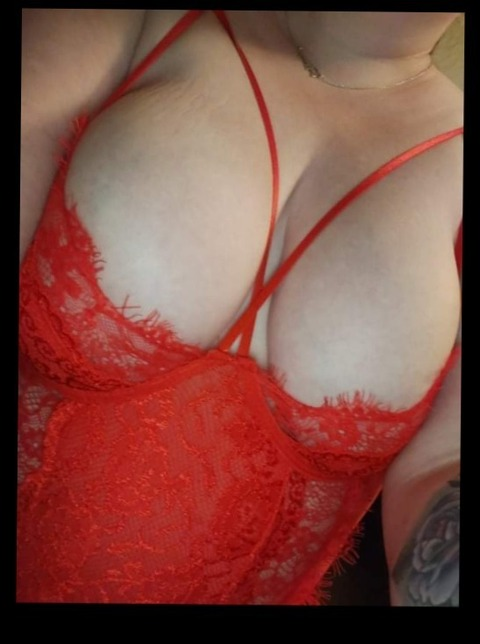 Mama-t @u149358162 cover picture