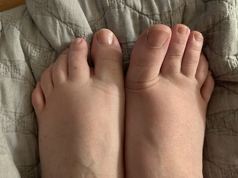 Lee @u158142325 cover picture