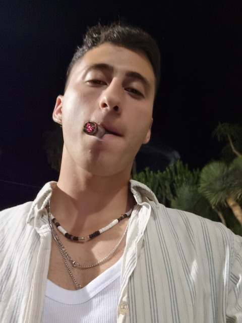 Nadav Saar @u261524248 cover picture