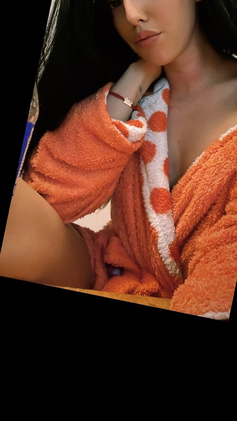 Andreea Roxana @u278976725 cover picture