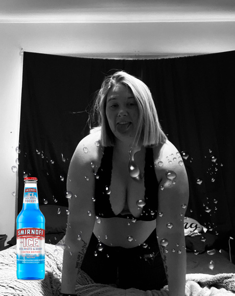 Hailey Lewis @u48451535 cover picture