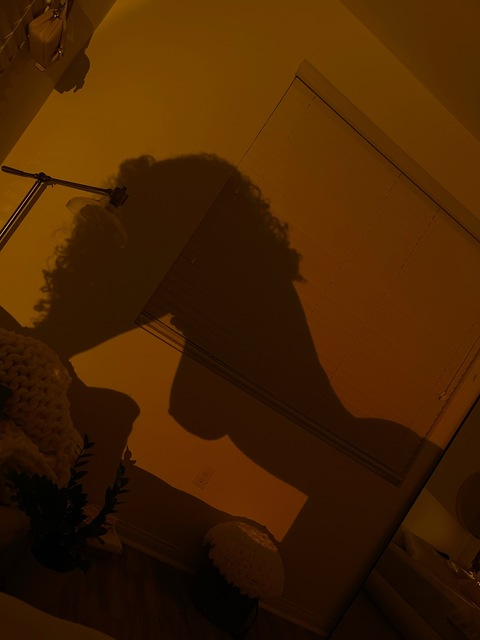 lia @uhhliar cover picture