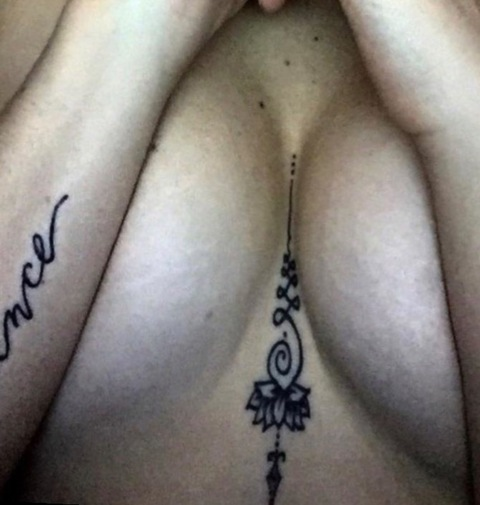 Redds @usuario_noencontrado cover picture