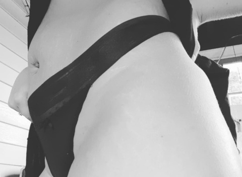 Whitxo @uwhitxo cover picture