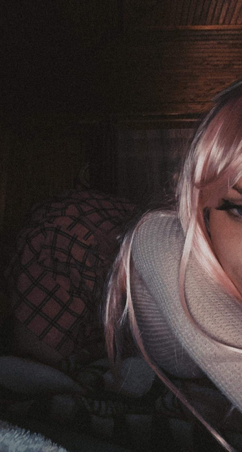 Vaiva @vaivoneee cover picture