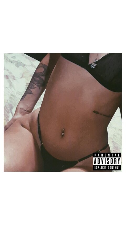 Val @val_a cover picture