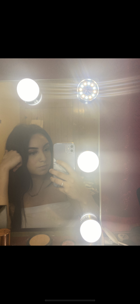 20🦋 @valeriemarquez00 cover picture