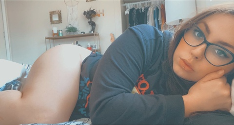 Vanessa Vaughn @vanessa.vaughn cover picture