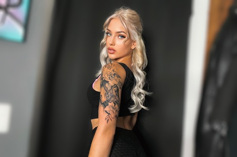 Vanessa Marie Hay @vanessamariehay cover picture