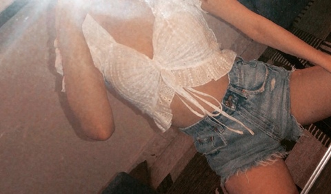 vanna @vannavan cover picture