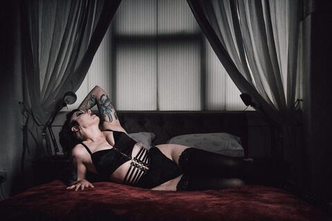 VelvetNoxx @velvetnoxx cover picture