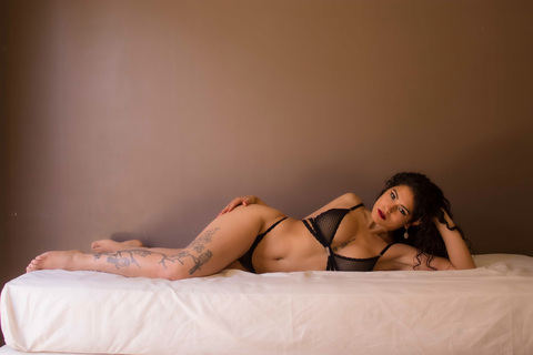 Verito Lopez @verito.milf cover picture