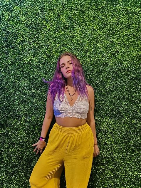 lyssa 🙊💘 @xoxo.lyss cover picture