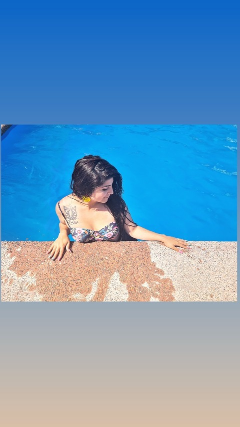 JENNY DENNIS @ydennis.ch cover picture