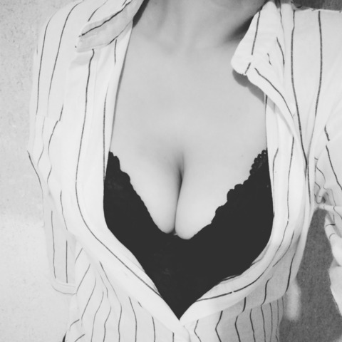 Ylen @yleni cover picture