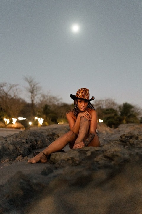 Angel Cami @yourangelcami cover picture