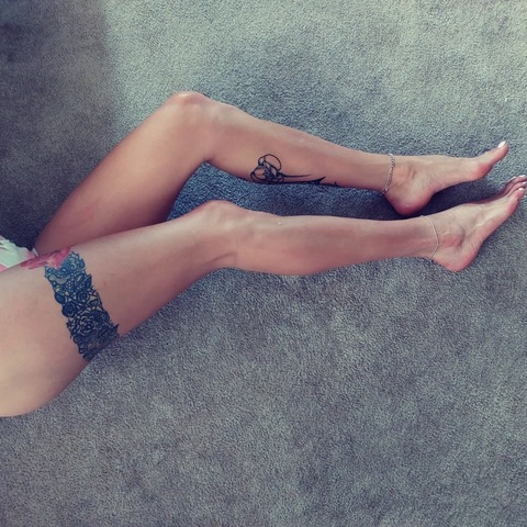 Yulsfeetqueen @yulsfeetqueen cover picture