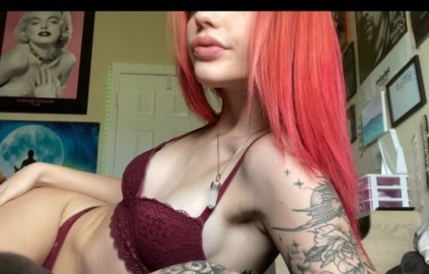 Zoey @zoeyy222 cover picture